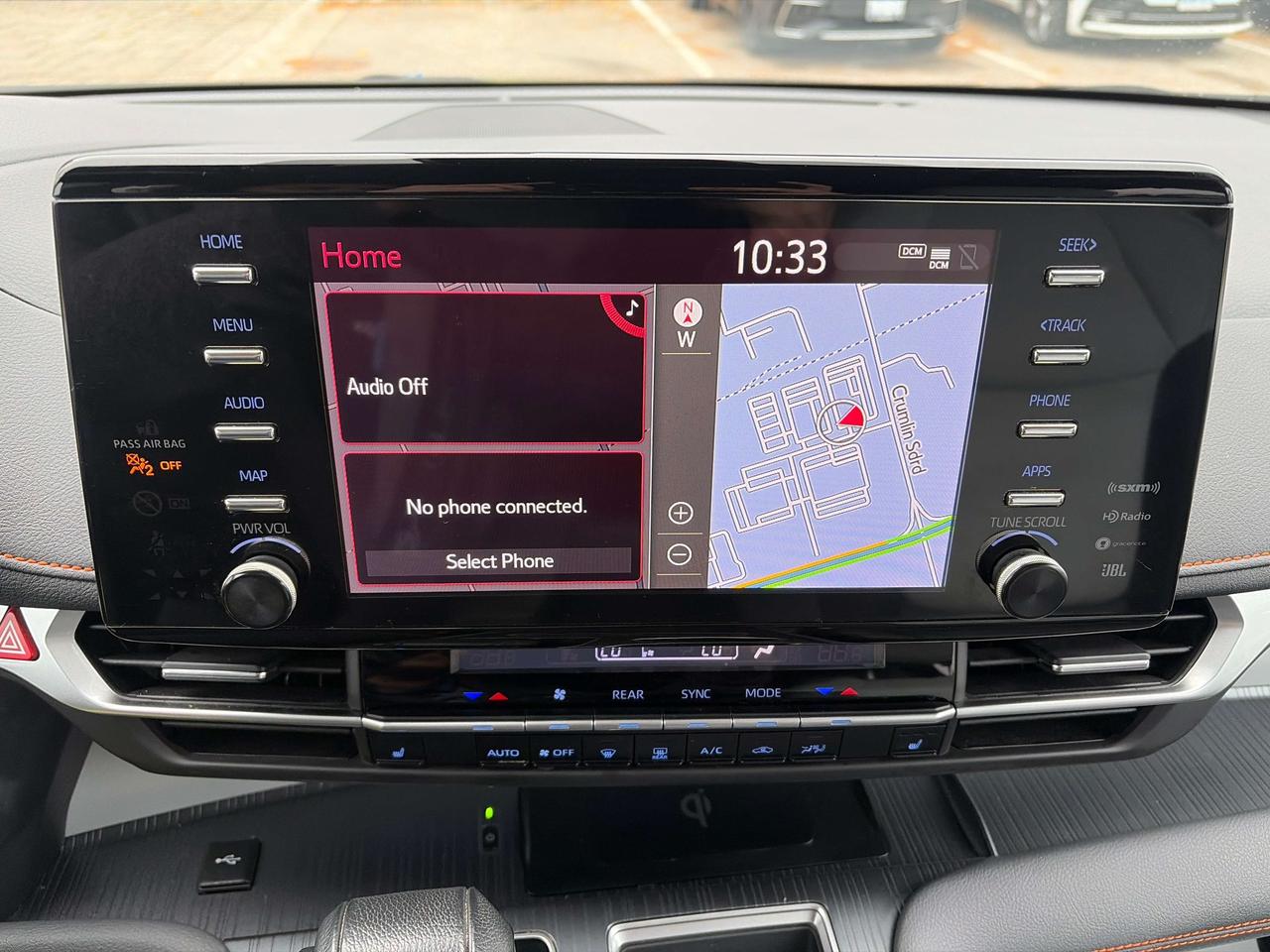 2024 Toyota Sienna XSE Photo