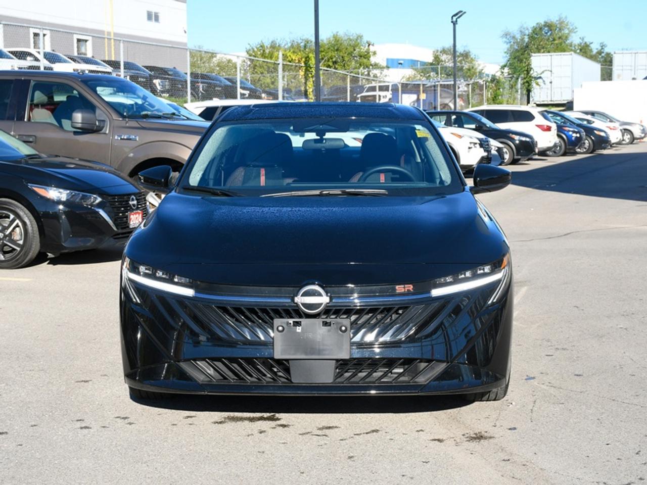 2026 Nissan Sentra SR   Heated Seats & Steering   Sunroof   CarPlay   Android Auto   Remote Start   Back up Cam Photo