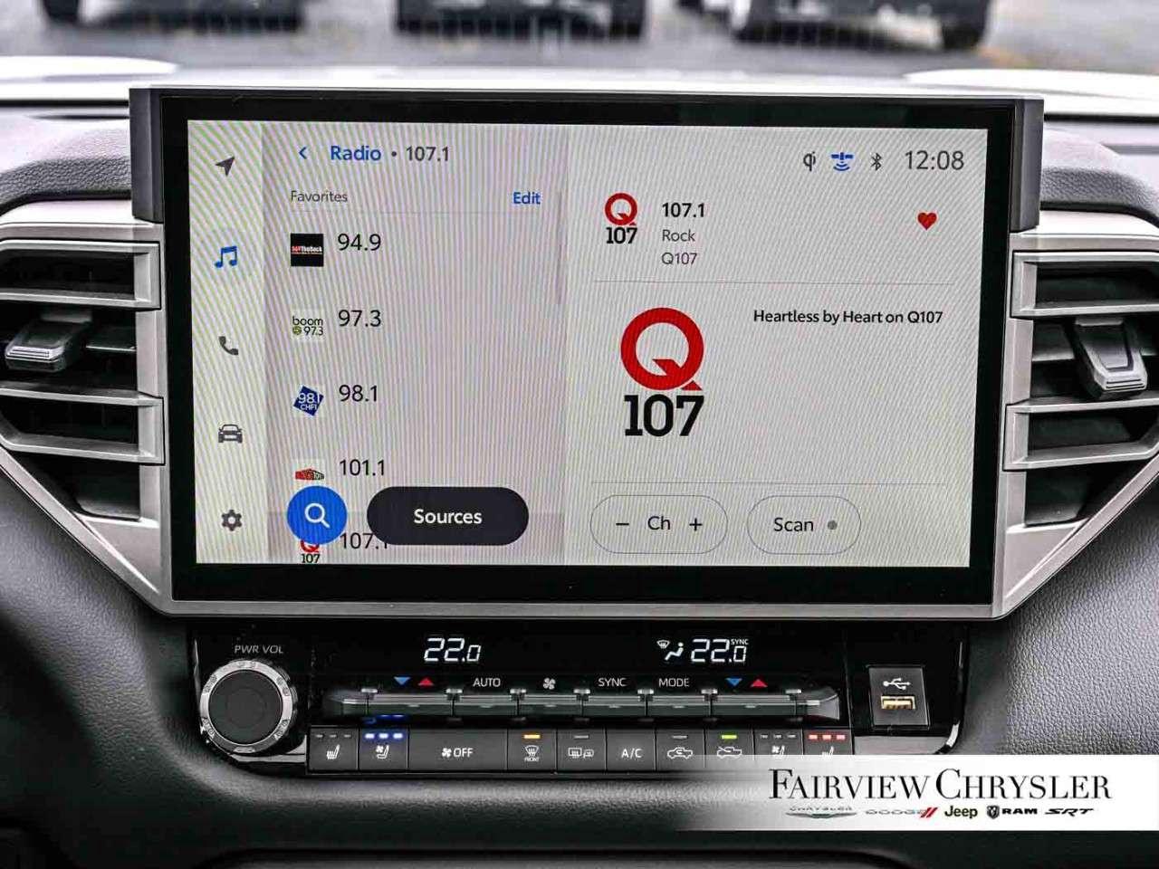 2025 Toyota Tundra 4x4 Crewmax Limited PANORAMIC ROOF   TRD PACKAGE   LEATHER   CARPLAY   HEATED SEATS   HEATED STEERING WHEEL   BLIND SPOT Photo