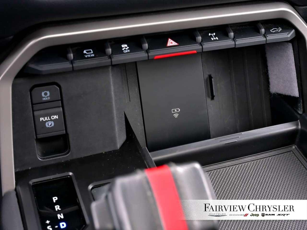 2025 Toyota Tundra 4x4 Crewmax Limited PANORAMIC ROOF   TRD PACKAGE   LEATHER   CARPLAY   HEATED SEATS   HEATED STEERING WHEEL   BLIND SPOT Photo