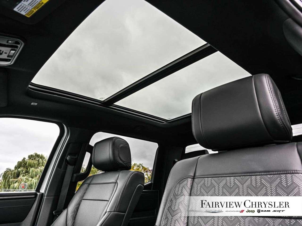 2025 Toyota Tundra 4x4 Crewmax Limited PANORAMIC ROOF   TRD PACKAGE   LEATHER   CARPLAY   HEATED SEATS   HEATED STEERING WHEEL   BLIND SPOT Photo