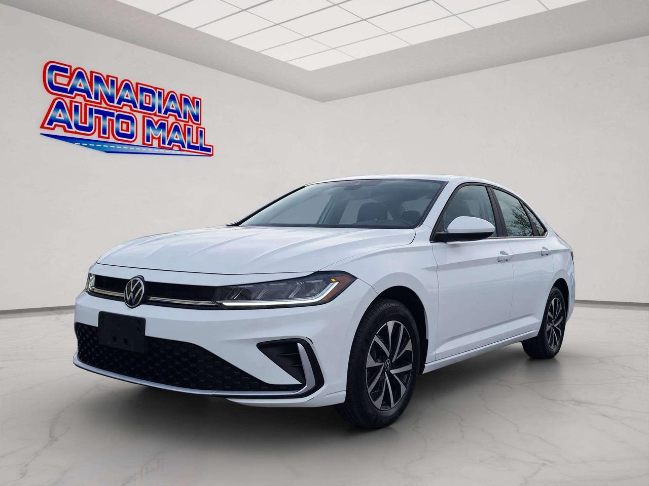 2025 Volkswagen Jetta TRENDLINE, HTD. SEATS, A/C, APPLE/ANDROID, 54K! Photo2