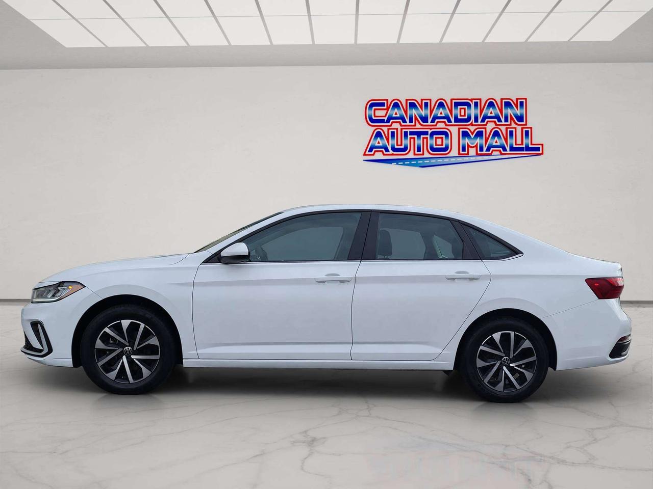 2025 Volkswagen Jetta TRENDLINE, HTD. SEATS, A/C, APPLE/ANDROID, 54K! Photo