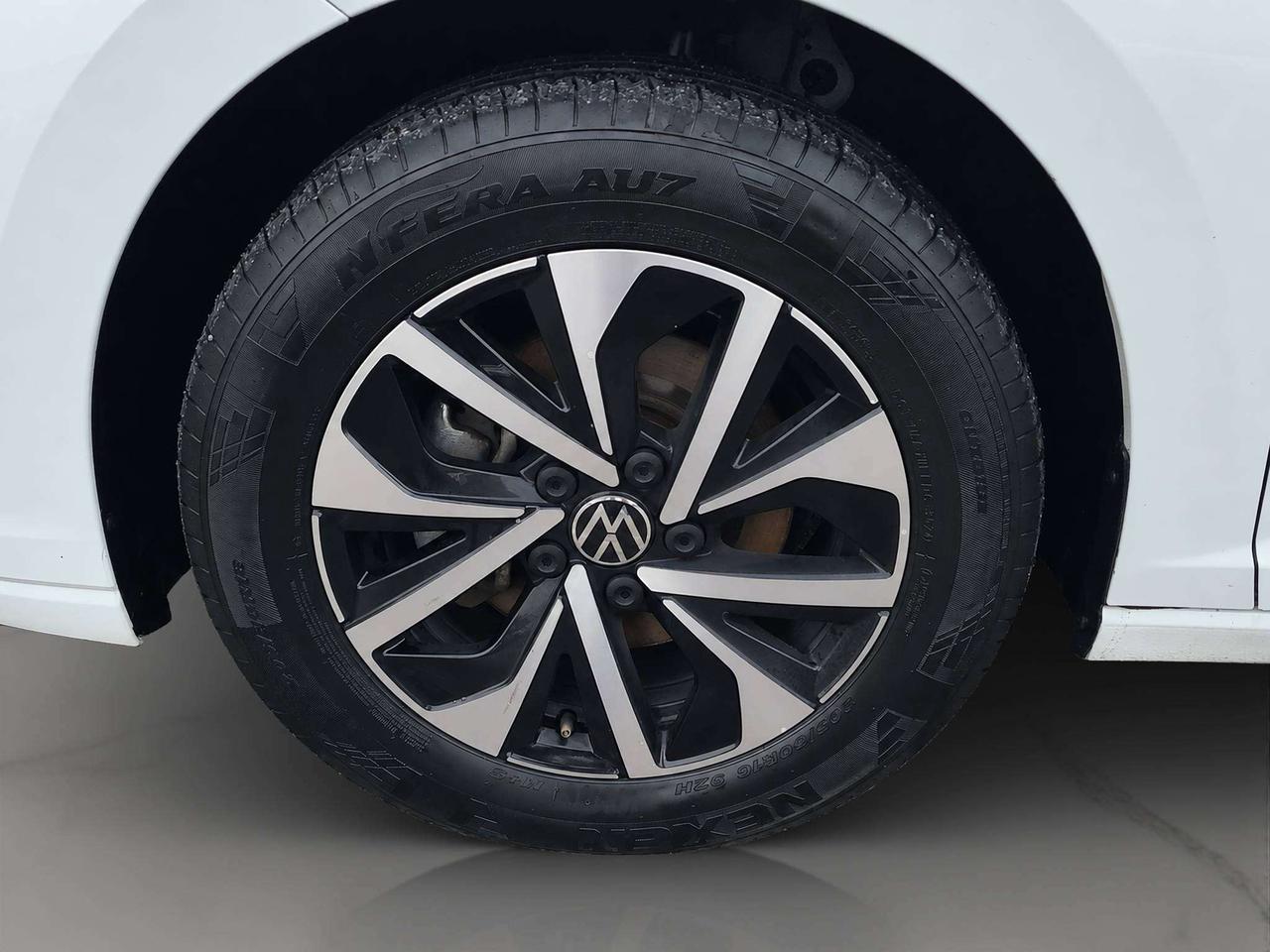 2025 Volkswagen Jetta TRENDLINE, HTD. SEATS, A/C, APPLE/ANDROID, 54K! Photo