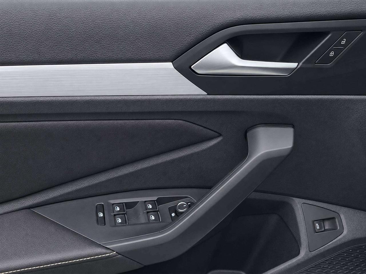 2025 Volkswagen Jetta TRENDLINE, HTD. SEATS, A/C, APPLE/ANDROID, 54K! Photo