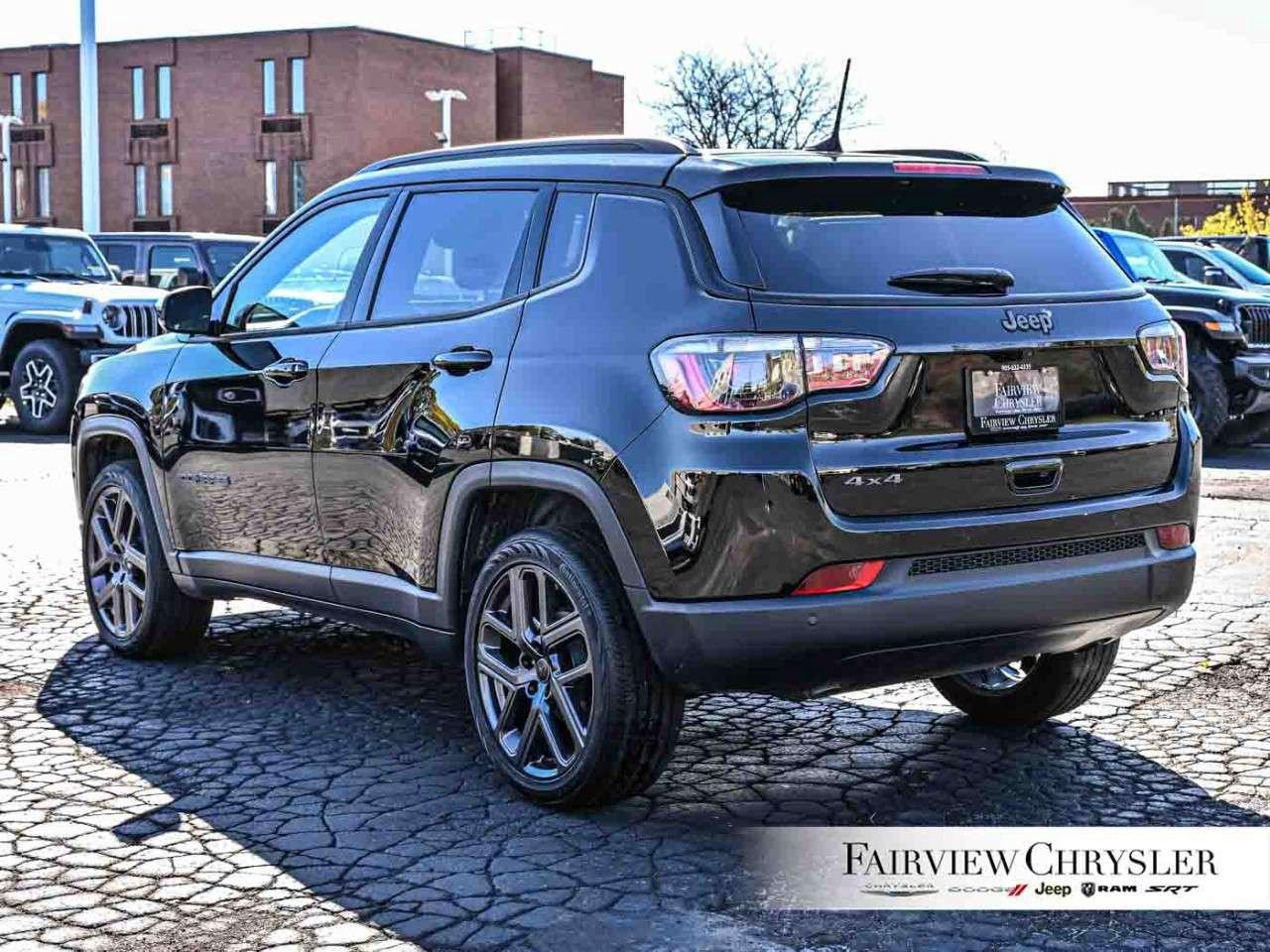 2026 Jeep Compass Limited 4x4 PANO ROOF   LEATHER   ALITUTDE PKG   DRIVER ASSIST   ALPINE SOUND   NAVIGATION Photo3