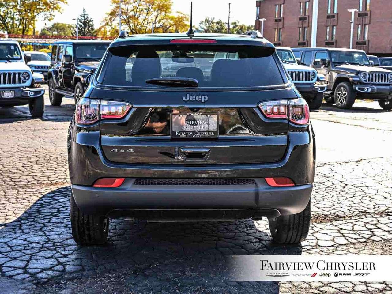 2026 Jeep Compass Limited 4x4 PANO ROOF   LEATHER   ALITUTDE PKG   DRIVER ASSIST   ALPINE SOUND   NAVIGATION Photo