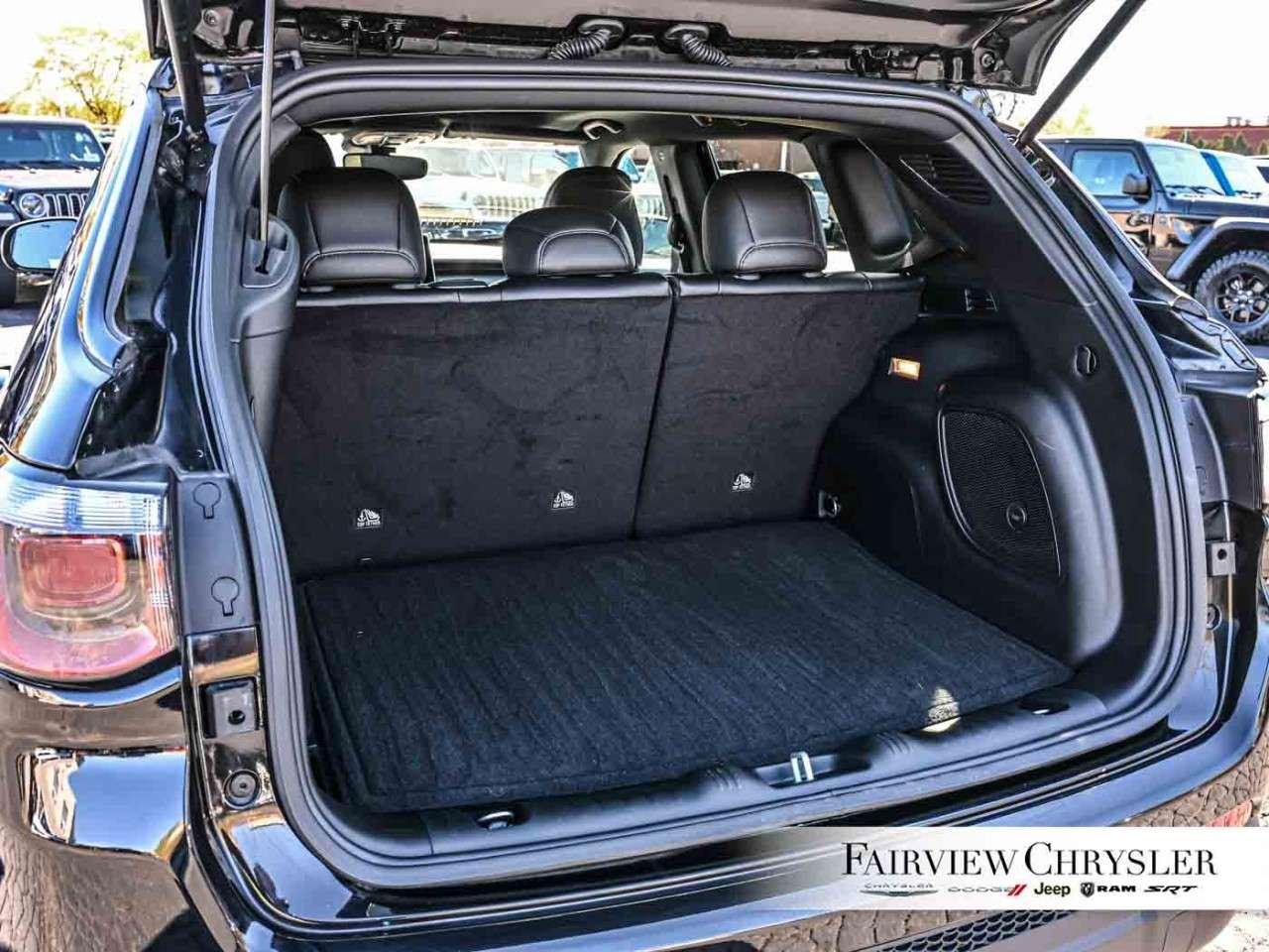2026 Jeep Compass Limited 4x4 PANO ROOF   LEATHER   ALITUTDE PKG   DRIVER ASSIST   ALPINE SOUND   NAVIGATION Photo