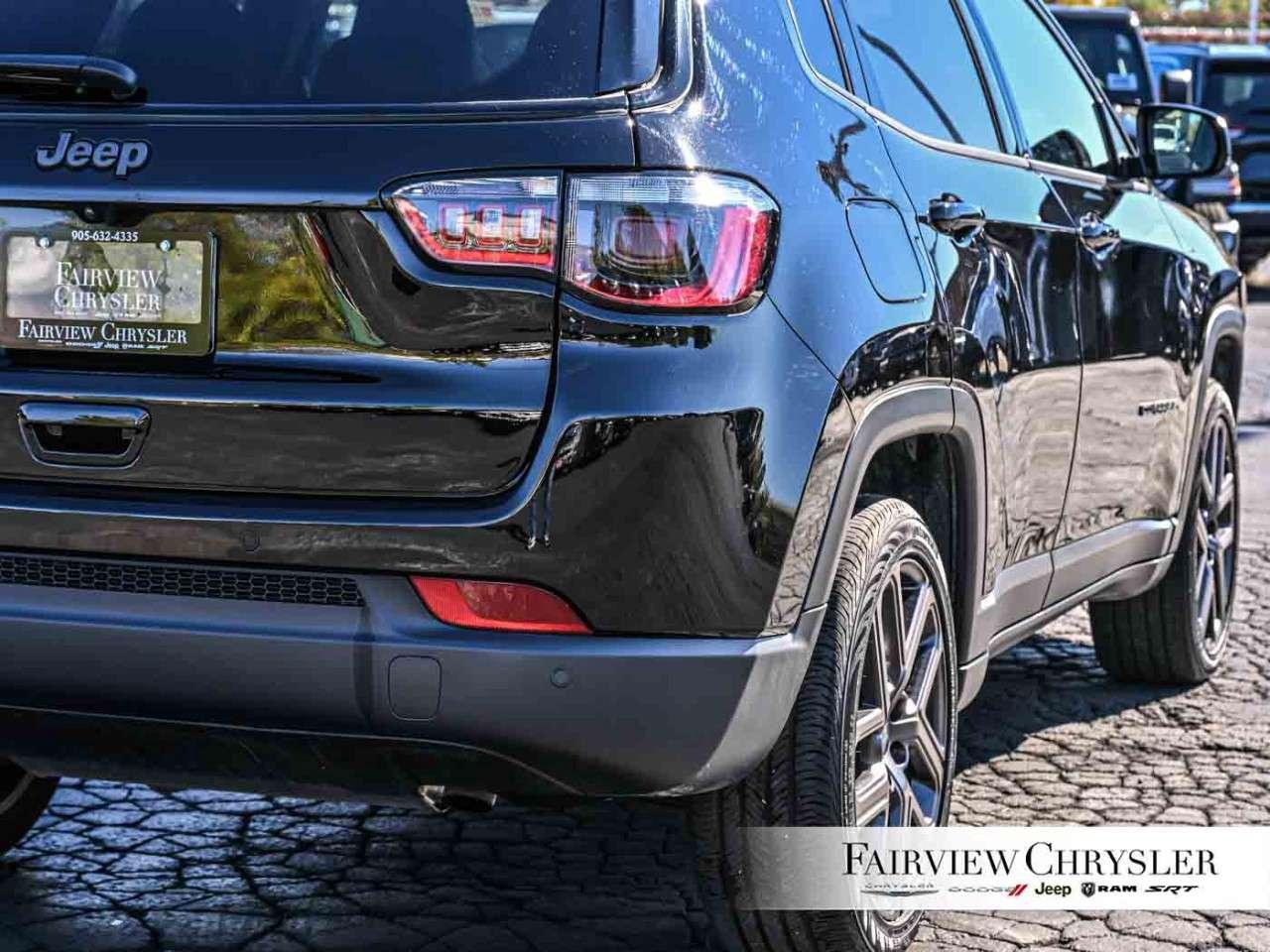 2026 Jeep Compass Limited 4x4 PANO ROOF   LEATHER   ALITUTDE PKG   DRIVER ASSIST   ALPINE SOUND   NAVIGATION Photo