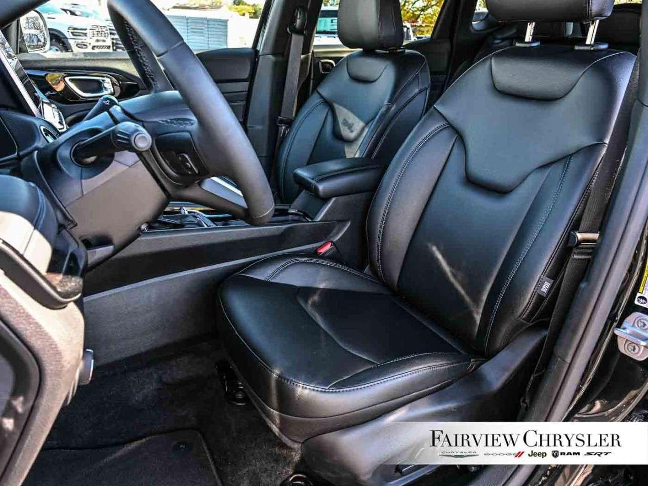2026 Jeep Compass Limited 4x4 PANO ROOF   LEATHER   ALITUTDE PKG   DRIVER ASSIST   ALPINE SOUND   NAVIGATION Photo