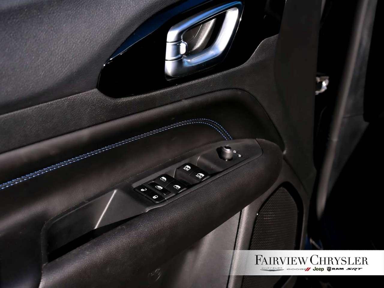 2026 Jeep Compass Limited 4x4 PANO ROOF   LEATHER   ALITUTDE PKG   DRIVER ASSIST   ALPINE SOUND   NAVIGATION Photo