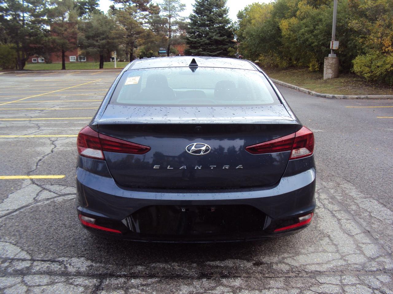 2020 Hyundai Elantra Preferred Photo