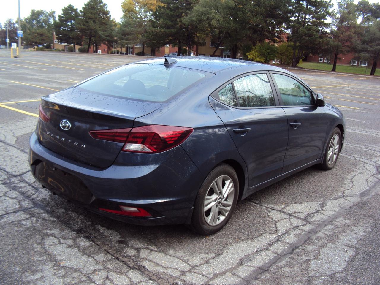 2020 Hyundai Elantra Preferred Photo