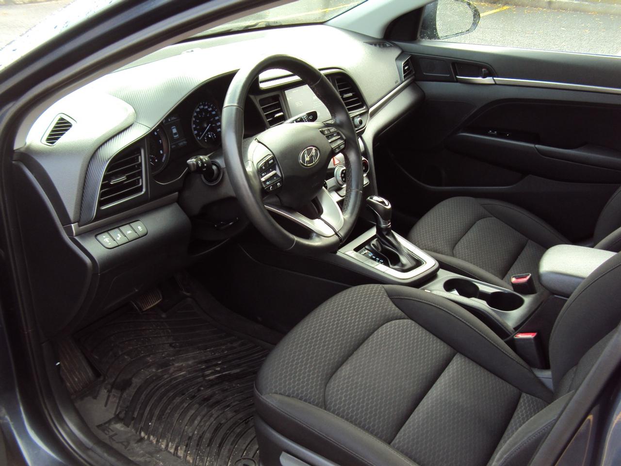 2020 Hyundai Elantra Preferred Photo