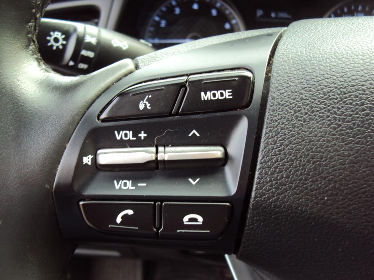 2020 Hyundai Elantra Preferred Photo