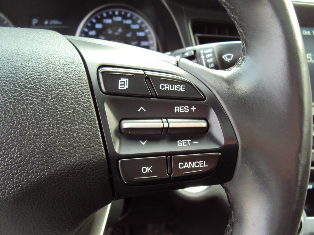 2020 Hyundai Elantra Preferred Photo