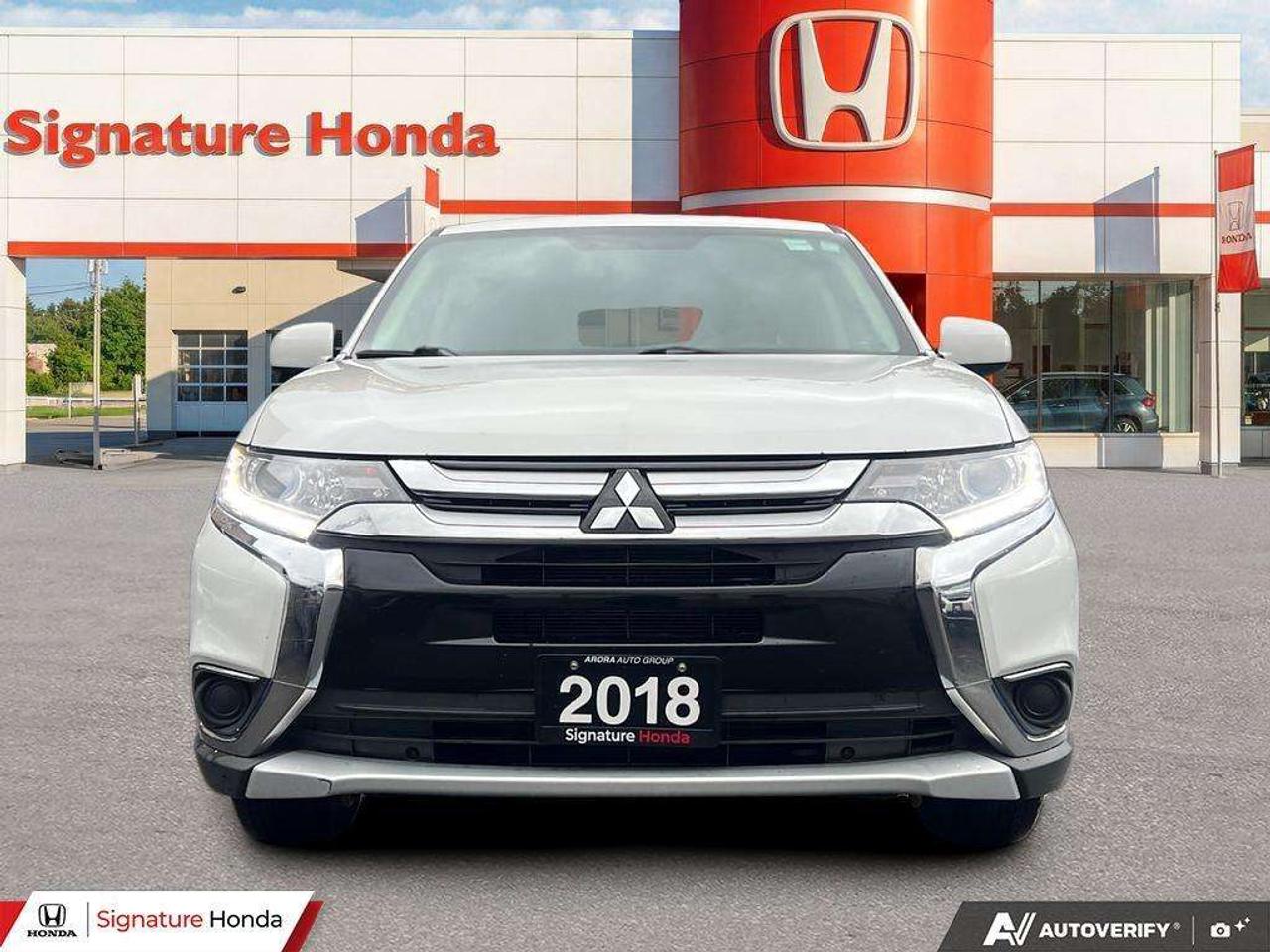 2018 Mitsubishi Outlander ES Photo5