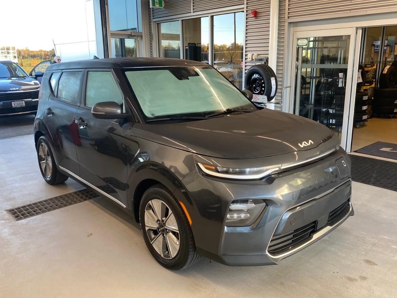 2022 Kia Soul EV EV Premium 4dr Hatchback Photo