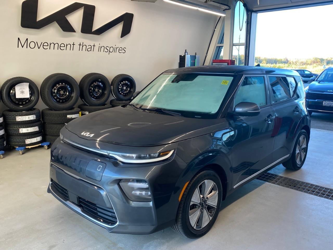 2022 Kia Soul EV EV Premium 4dr Hatchback Photo