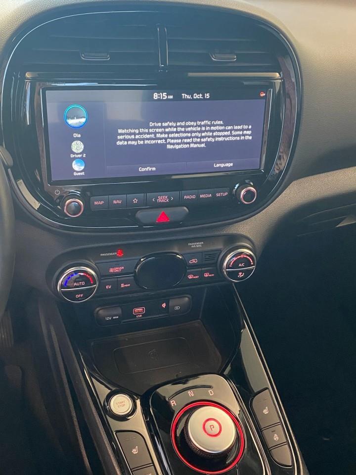 2022 Kia Soul EV EV Premium 4dr Hatchback Photo