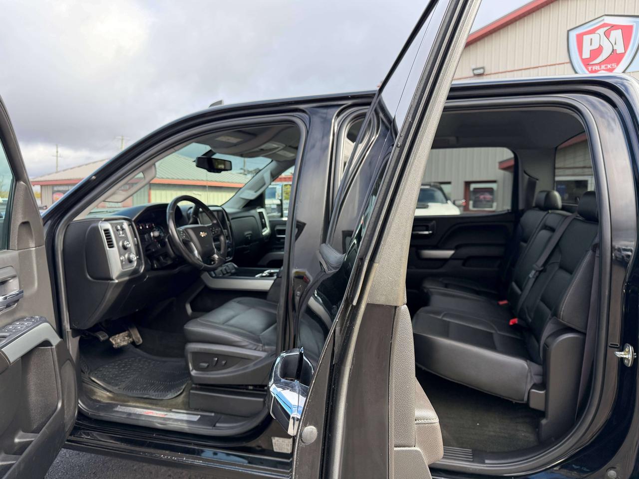 2017 Chevrolet Silverado 2500 LT Photo