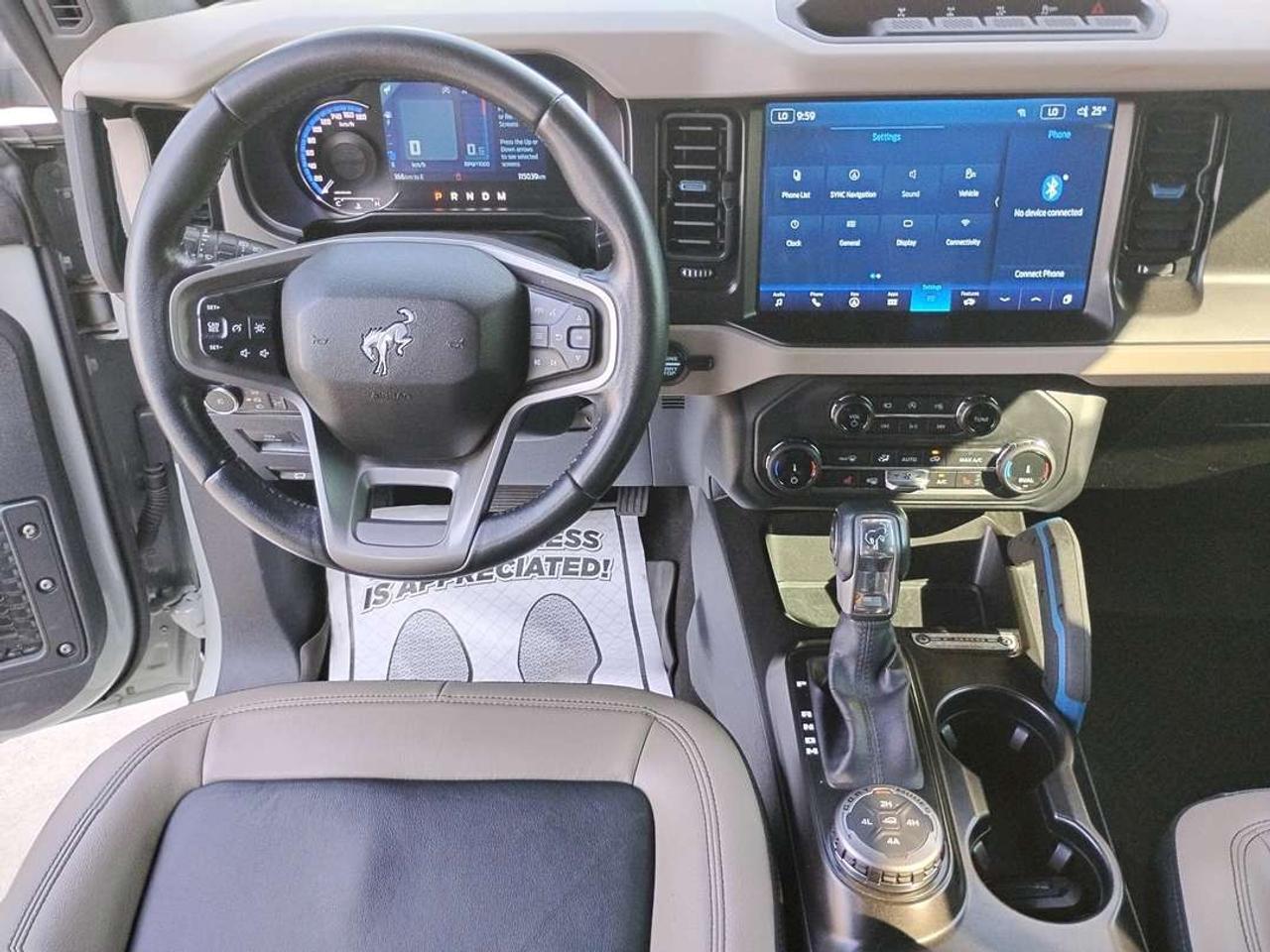 2022 Ford Bronco WildTrak Photo