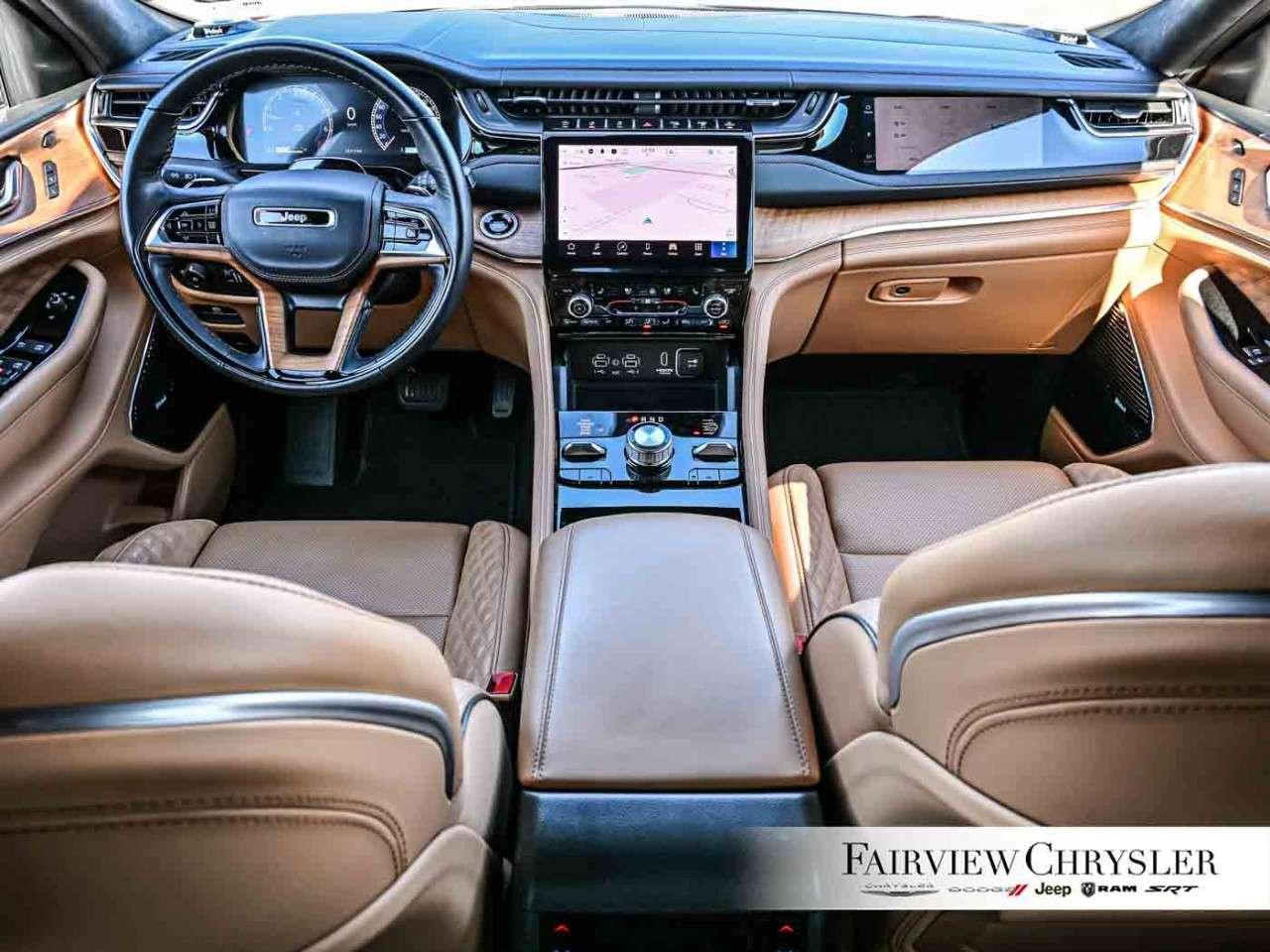 2025 Jeep Grand Cherokee Summit Reserve 4x4 RESERVE   PANO ROOF   LEATHER   HEADS UP DISPLAY   HANDS FREE DRIVE ASSIST   LUX GROUP Photo