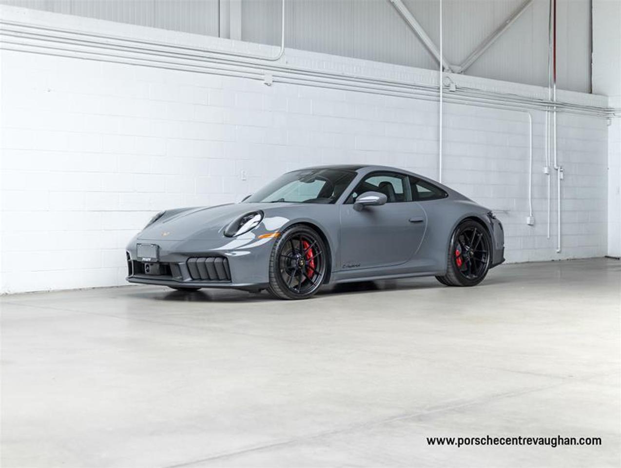 2026 Porsche 911  Photo0