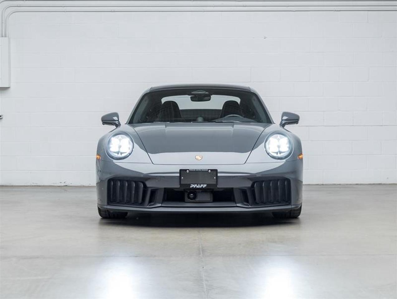 2026 Porsche 911  Photo5
