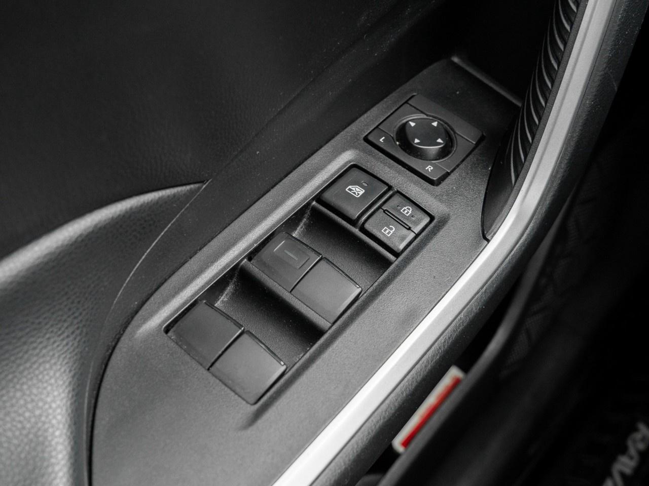 2023 Toyota RAV4 LE AWD Photo
