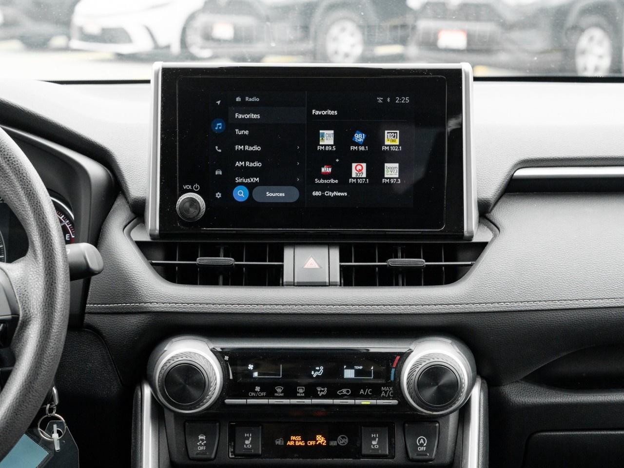 2023 Toyota RAV4 LE AWD Photo