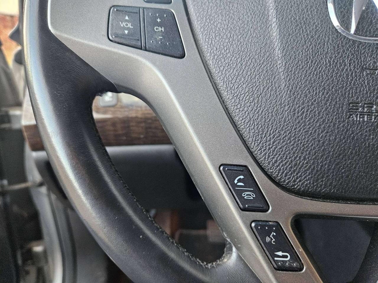 2011 Acura MDX AWD, Navi, Camera, Leather, Sunroof, 7 passenger Photo