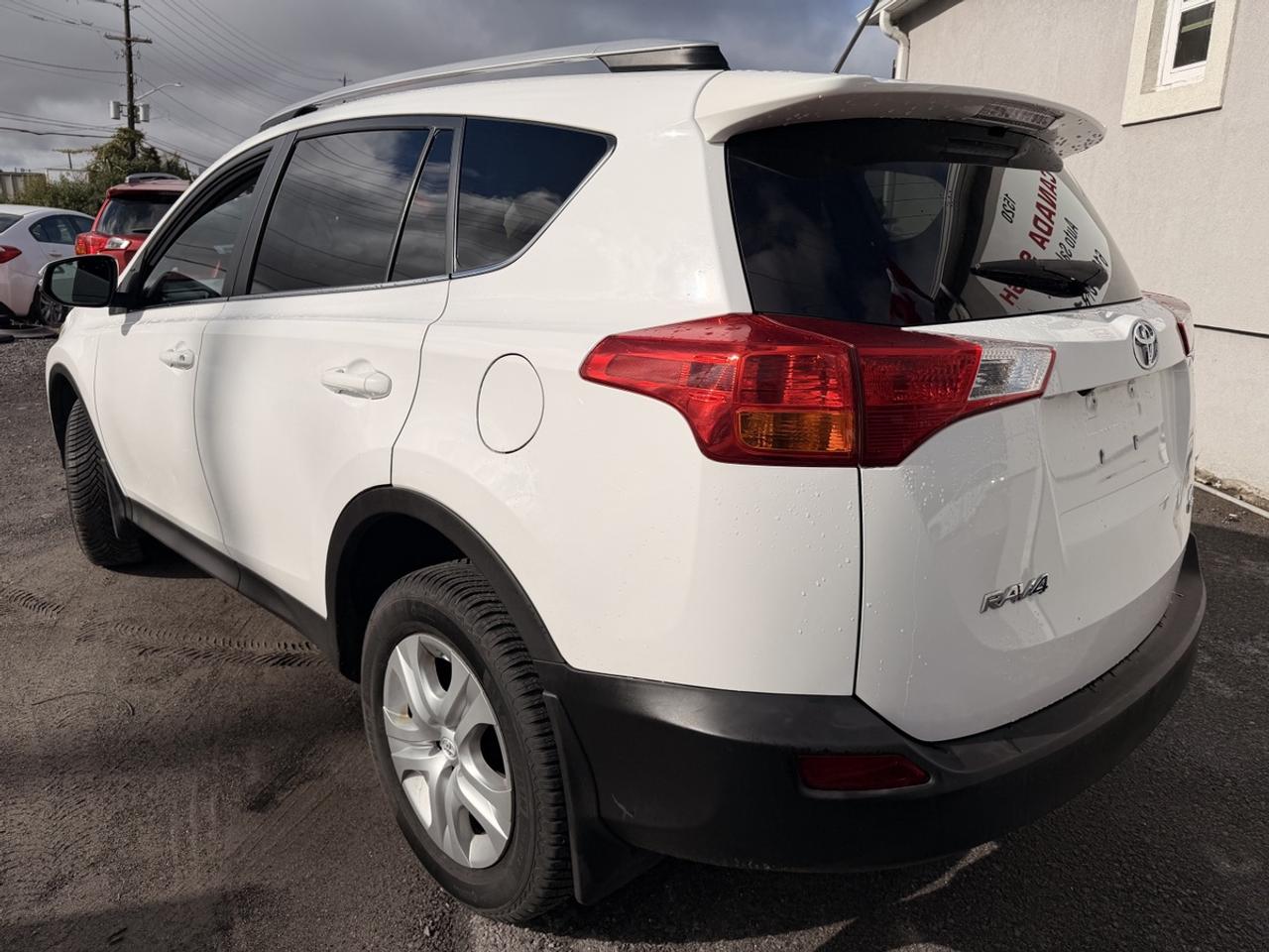 2014 Toyota RAV4 LE Photo