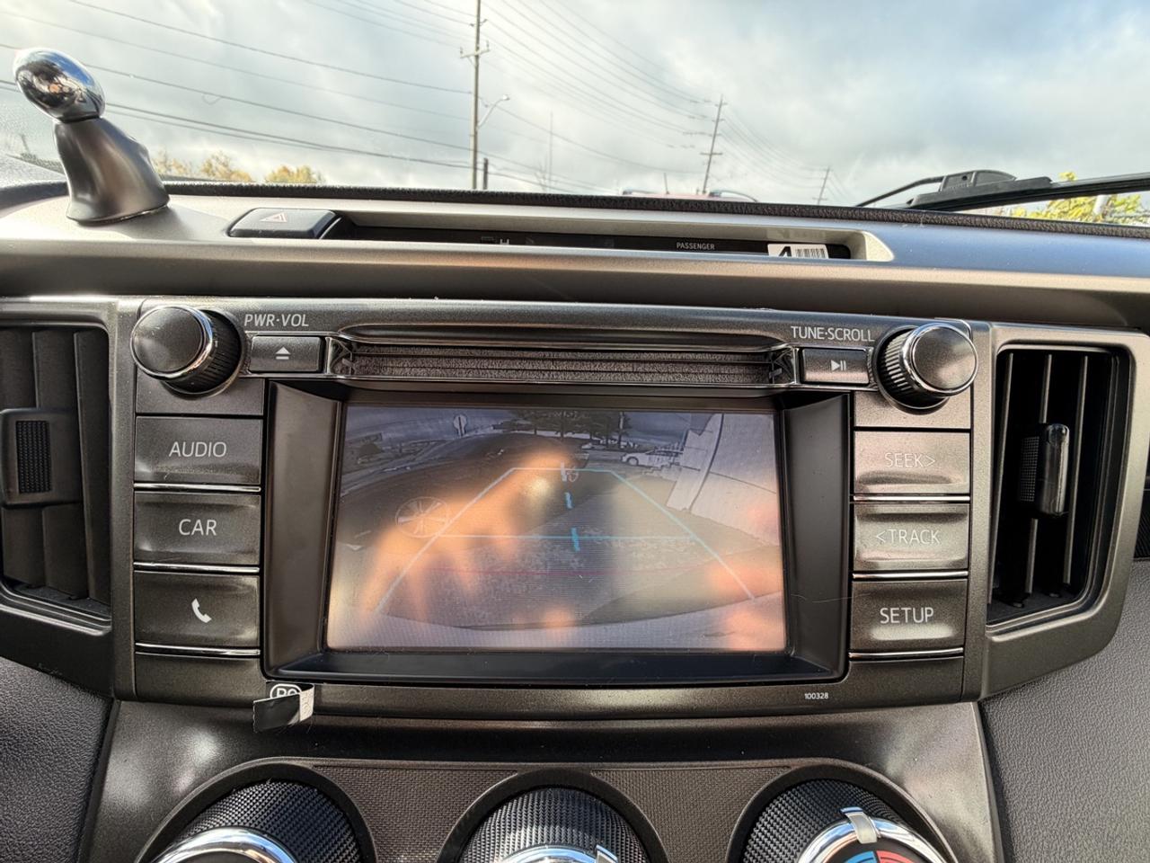 2014 Toyota RAV4 LE Photo