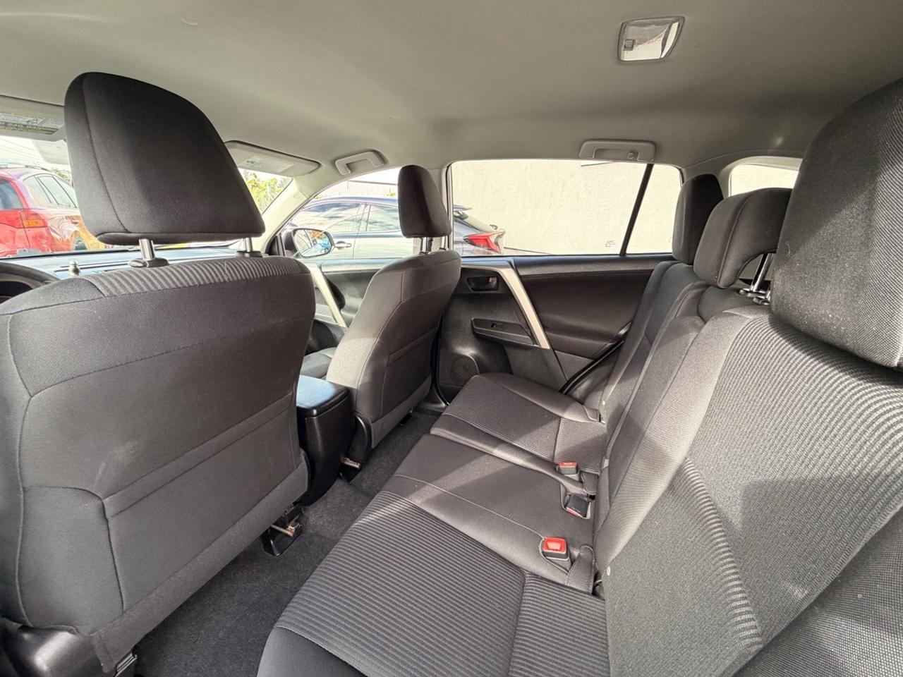 2014 Toyota RAV4 LE Photo