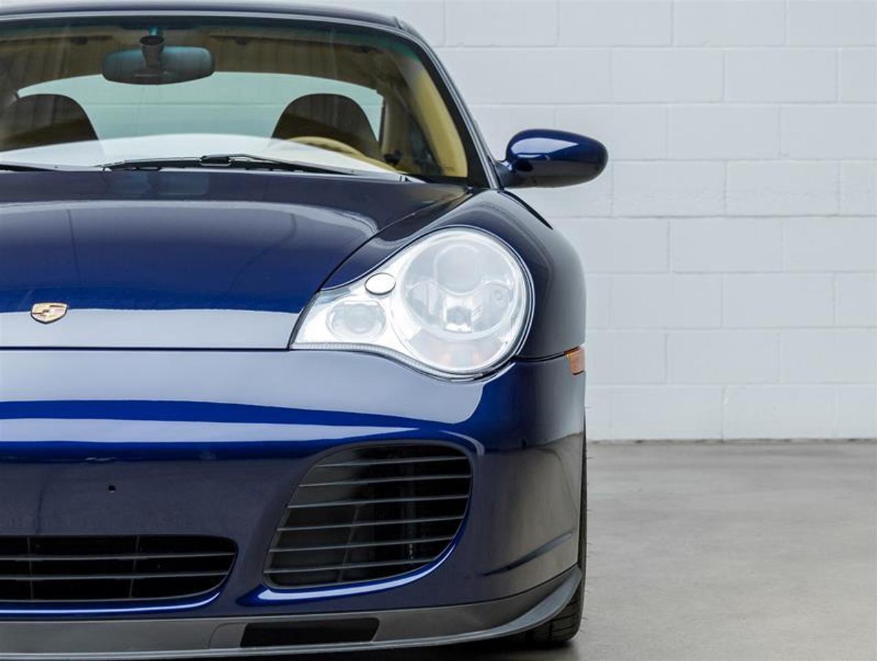 2002 Porsche 911  Photo