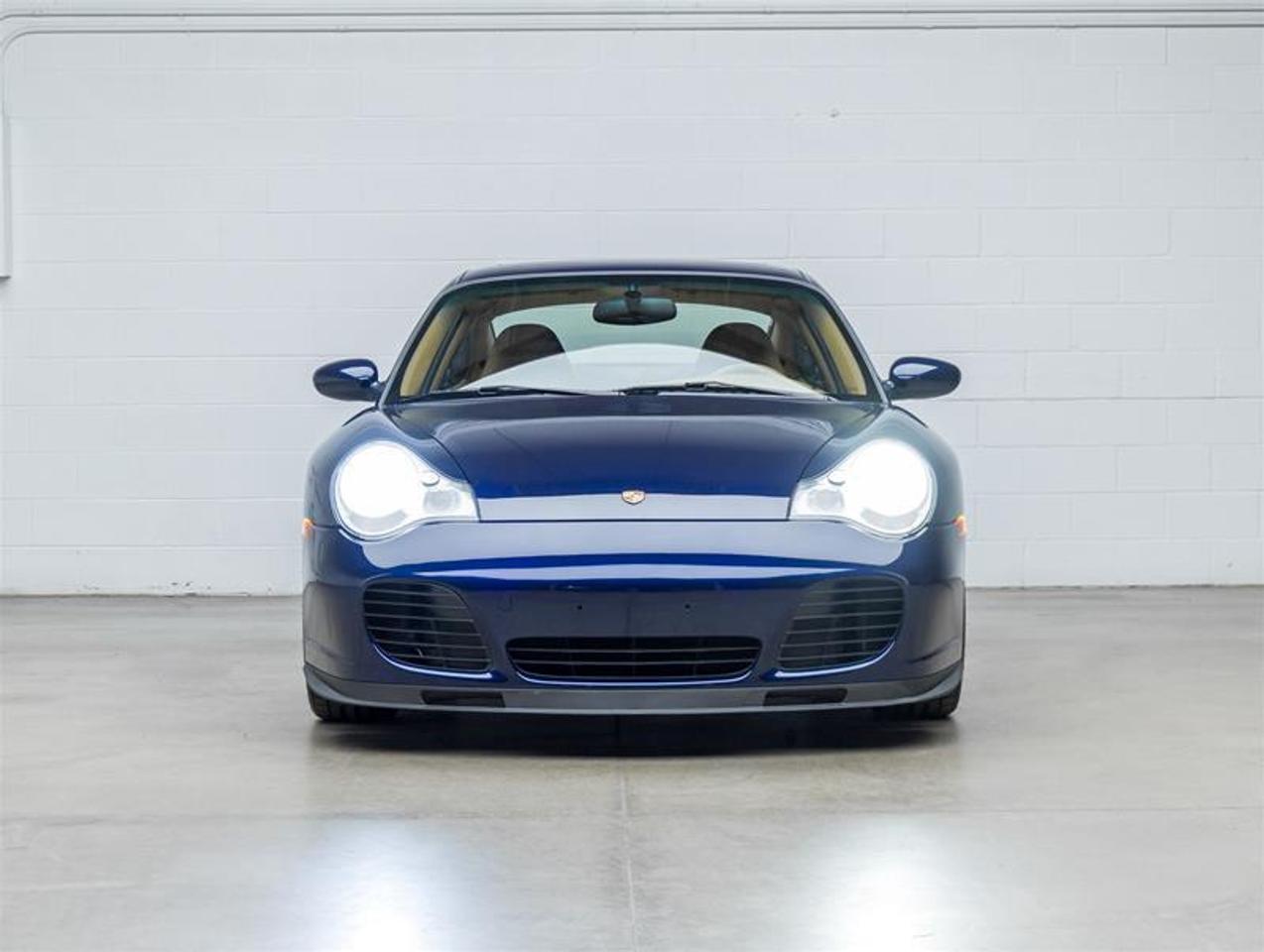 2002 Porsche 911  Photo