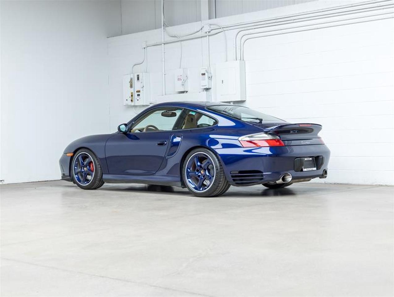 2002 Porsche 911  Photo