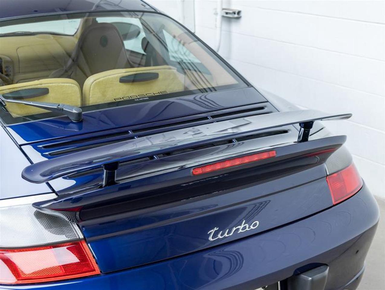 2002 Porsche 911  Photo