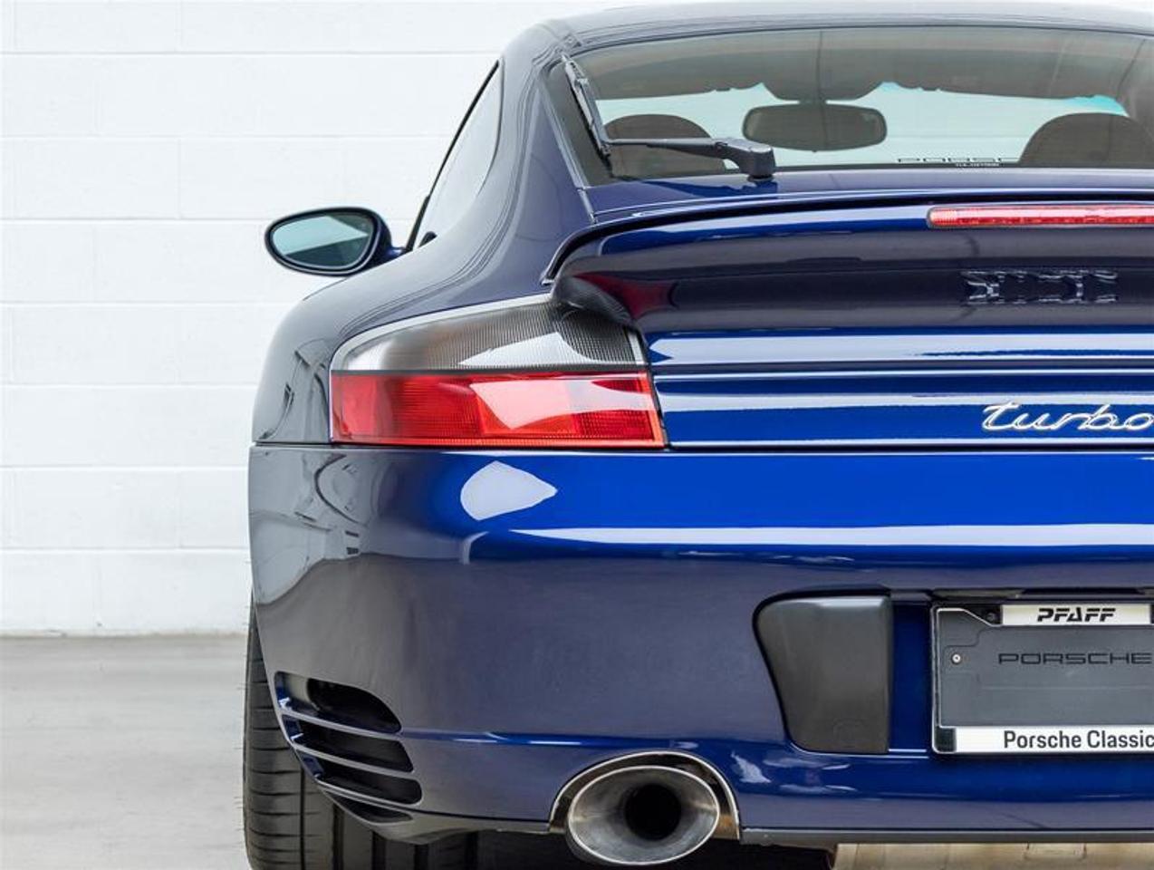 2002 Porsche 911  Photo