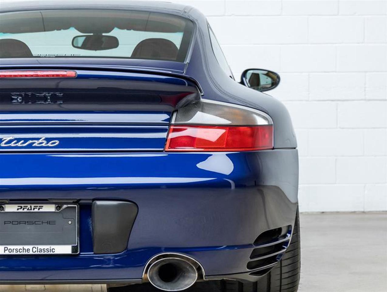 2002 Porsche 911  Photo