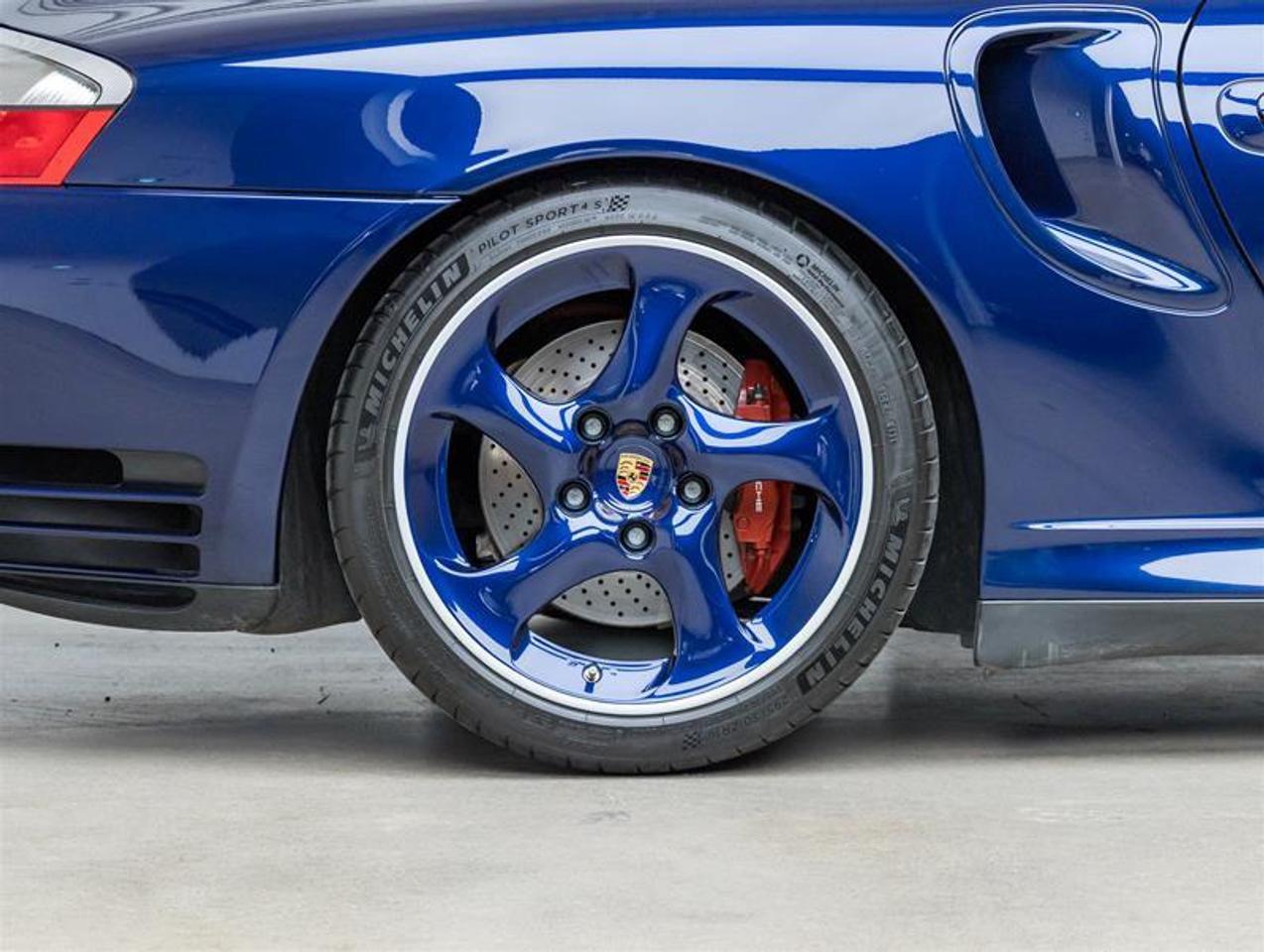2002 Porsche 911  Photo