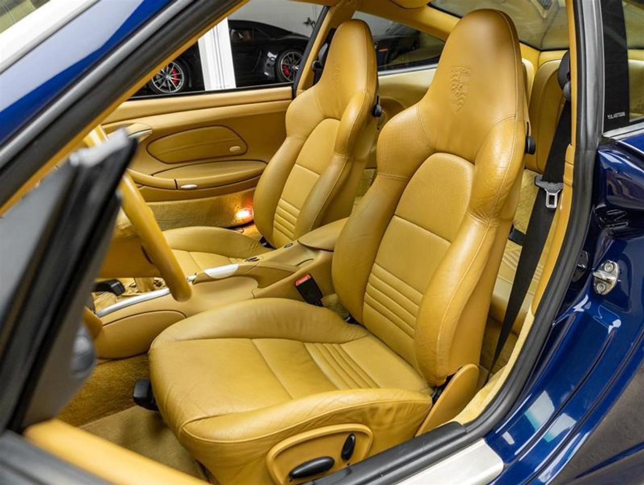 2002 Porsche 911  Photo
