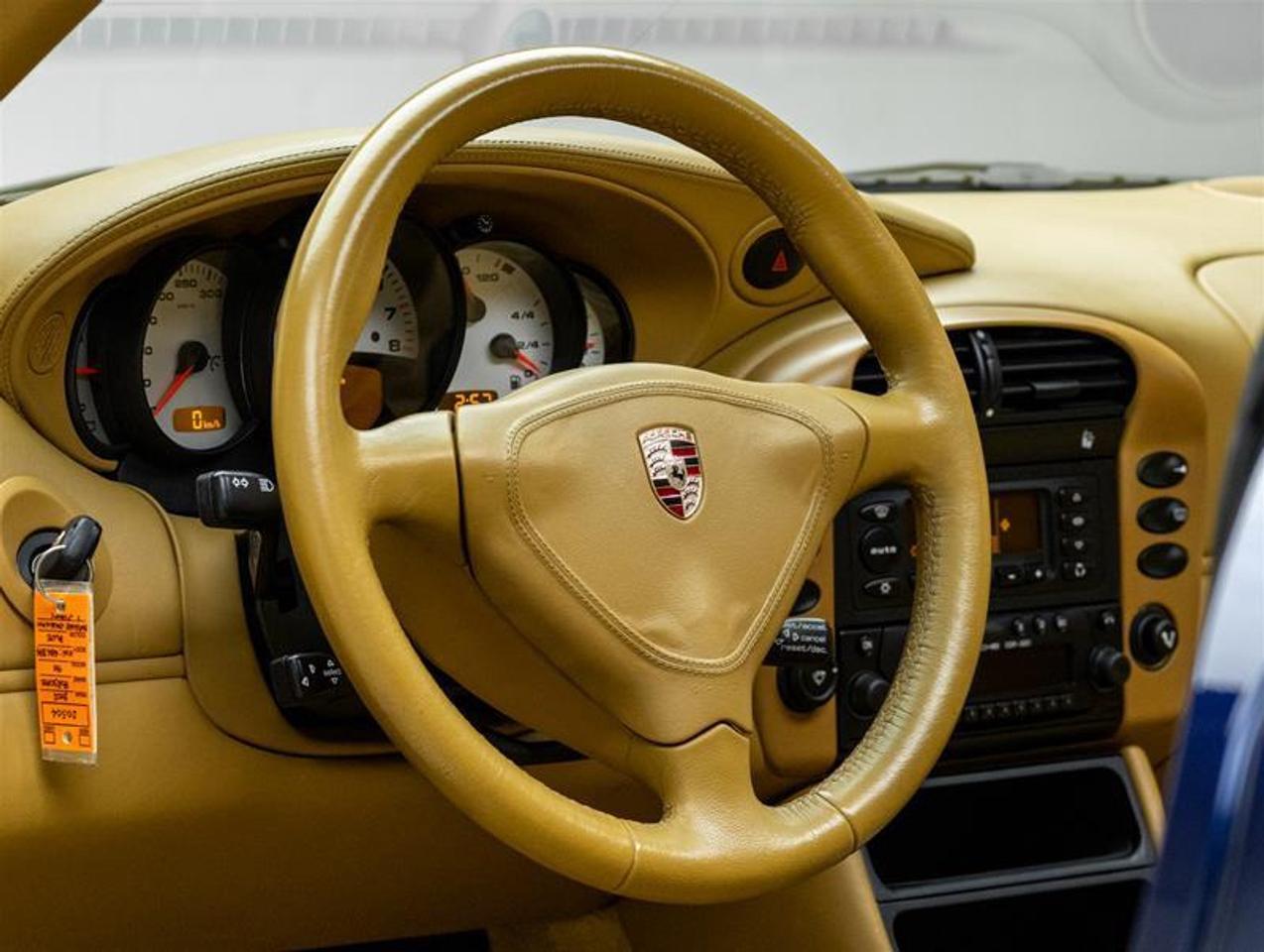 2002 Porsche 911  Photo