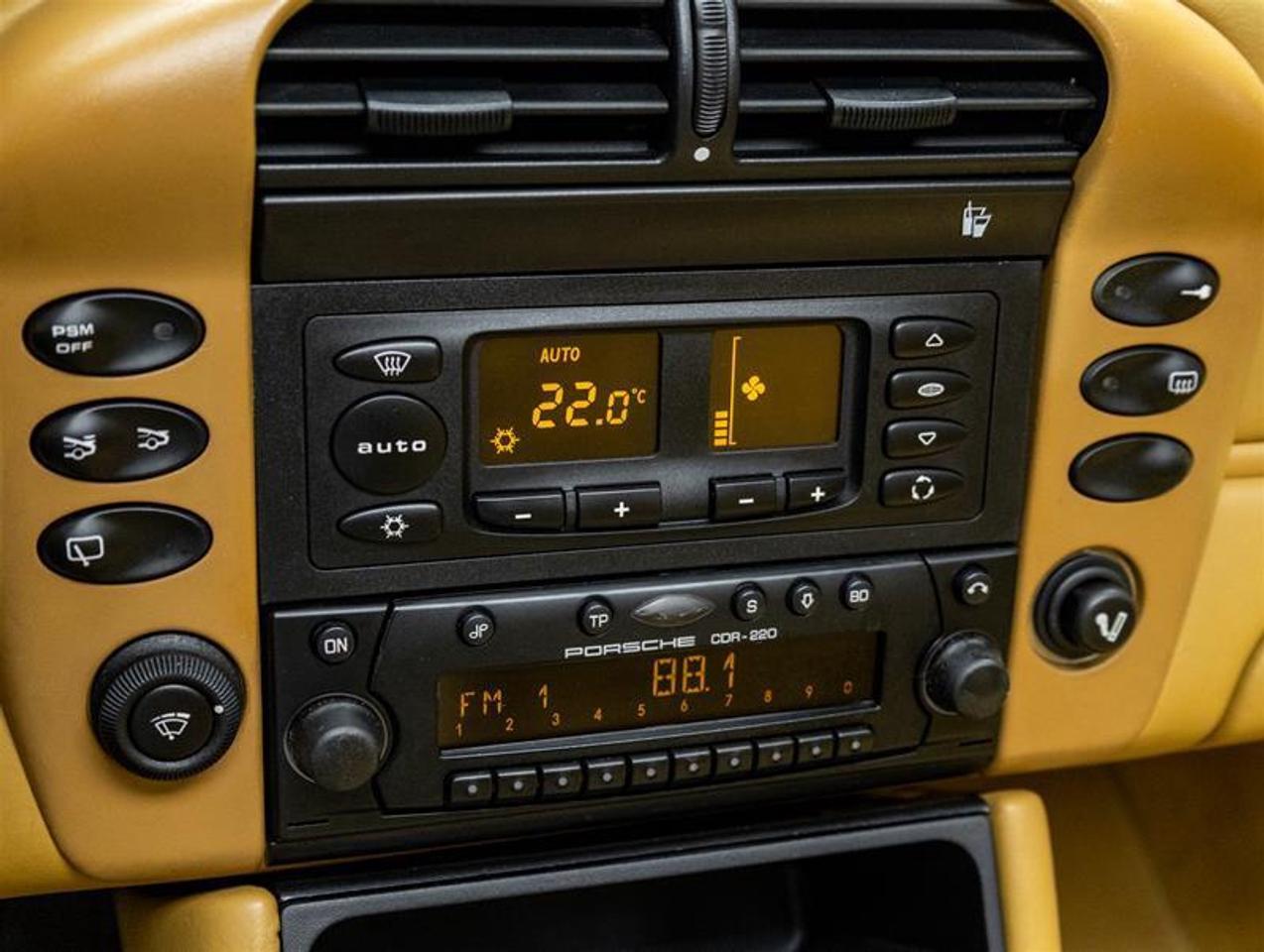 2002 Porsche 911  Photo