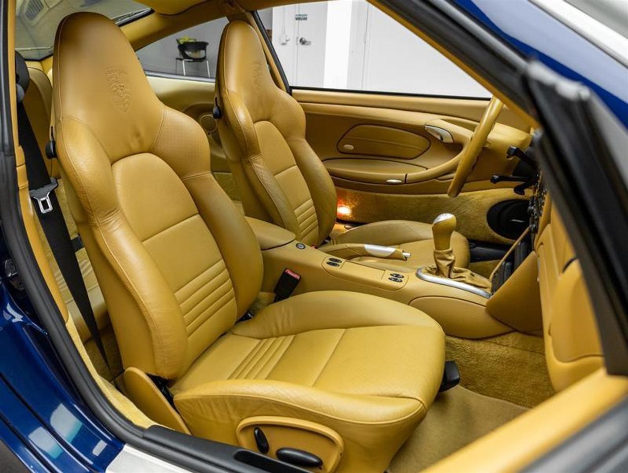 2002 Porsche 911  Photo
