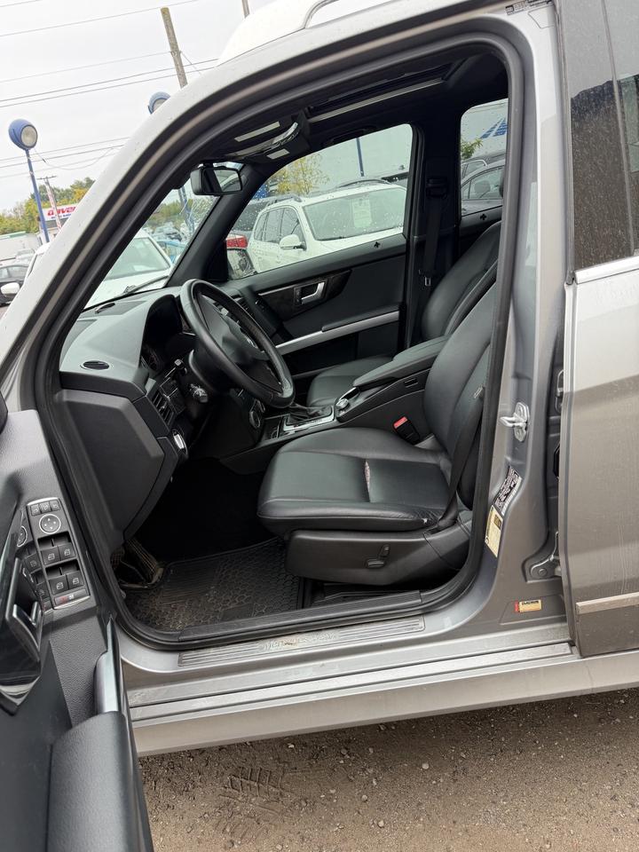 2012 Mercedes-Benz GLK-Class GLK350 Photo