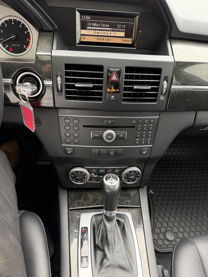 2012 Mercedes-Benz GLK-Class GLK350 Photo