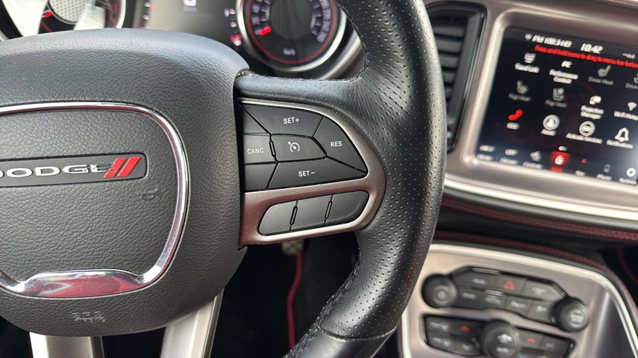 2022 Dodge Challenger Plus Group, 6-Speed Manual, Harman Kardon, NAV Photo