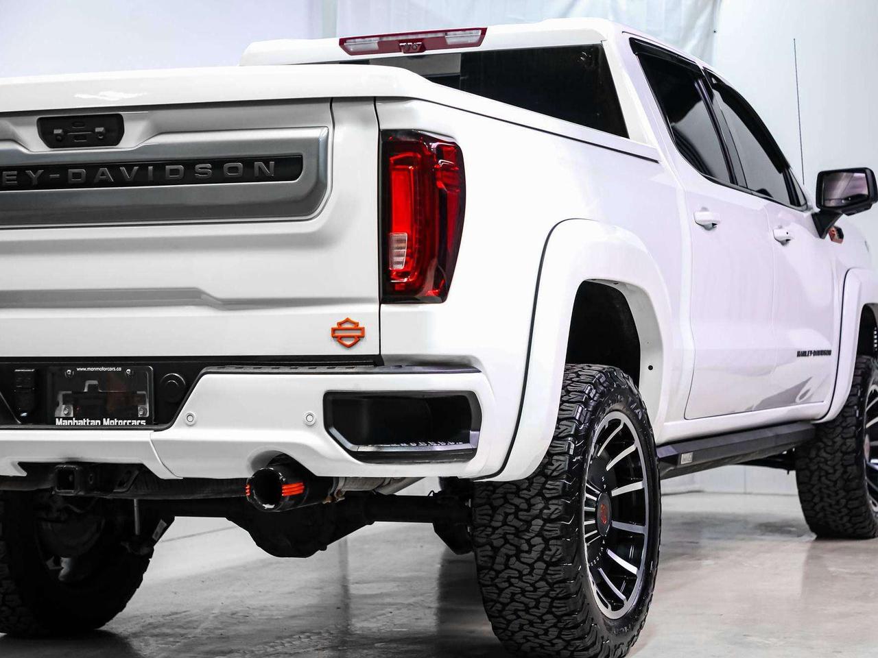 2024 GMC Sierra 1500 4X4 HARLEY DAVIDSON EDITION AT4 CREW 6.2L V8 RARE Photo